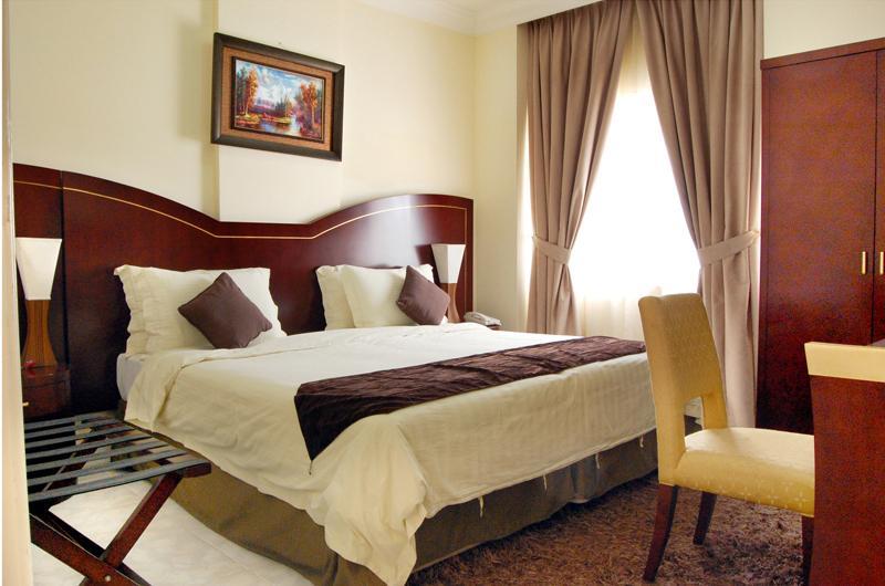 Royal Crown Suites Sharjah Cameră foto